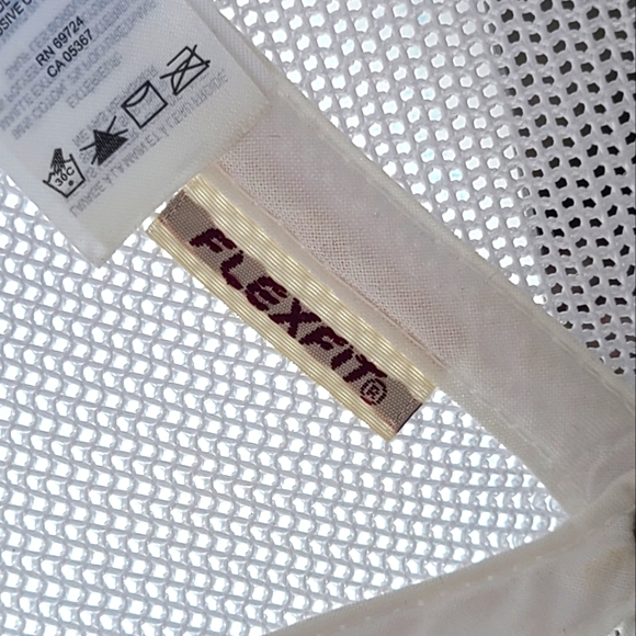 COLUMBIA PFG Ball Cap Hat Navy Blue & White Cotton  Size S/M Mesh Back Bass - Picture 8 of 8